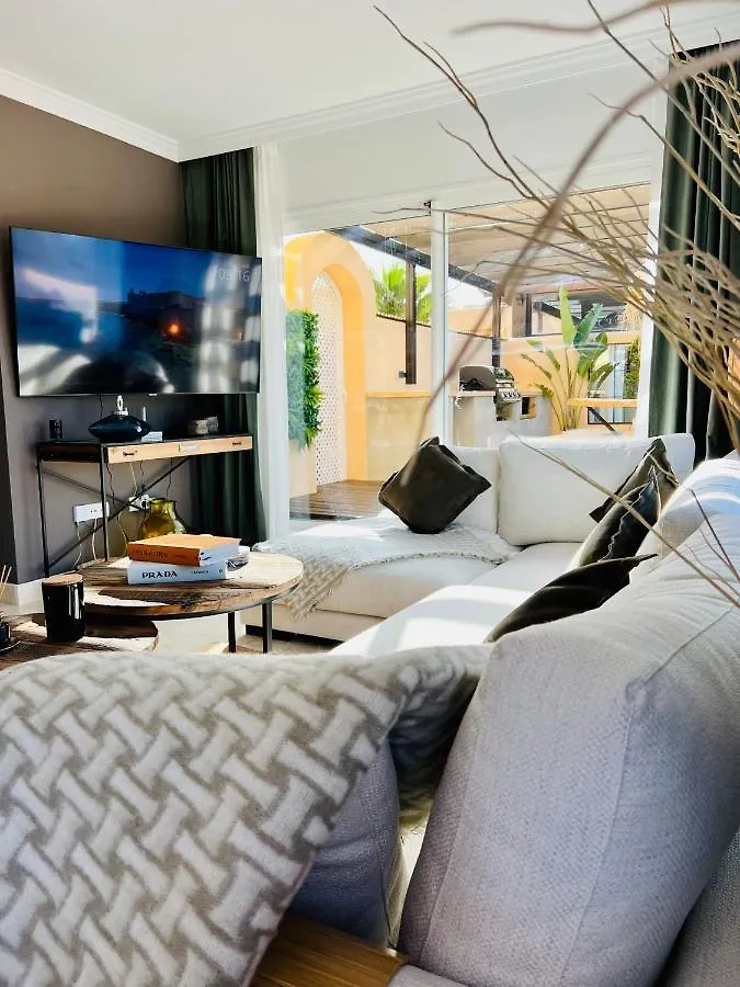 Penthouse Au Calme Avec Vue Mer Nature Environnante Et Tres Grandes Terrasses Marbella