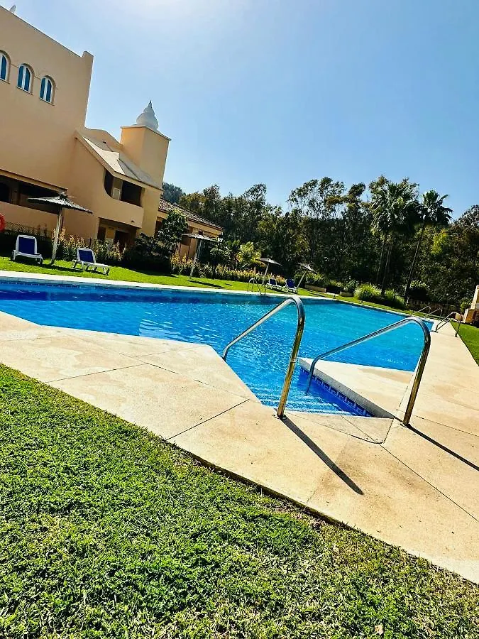 Apartment Penthouse Au Calme Avec Vue Mer Nature Environnante Et Tres Grandes Terrasses Marbella